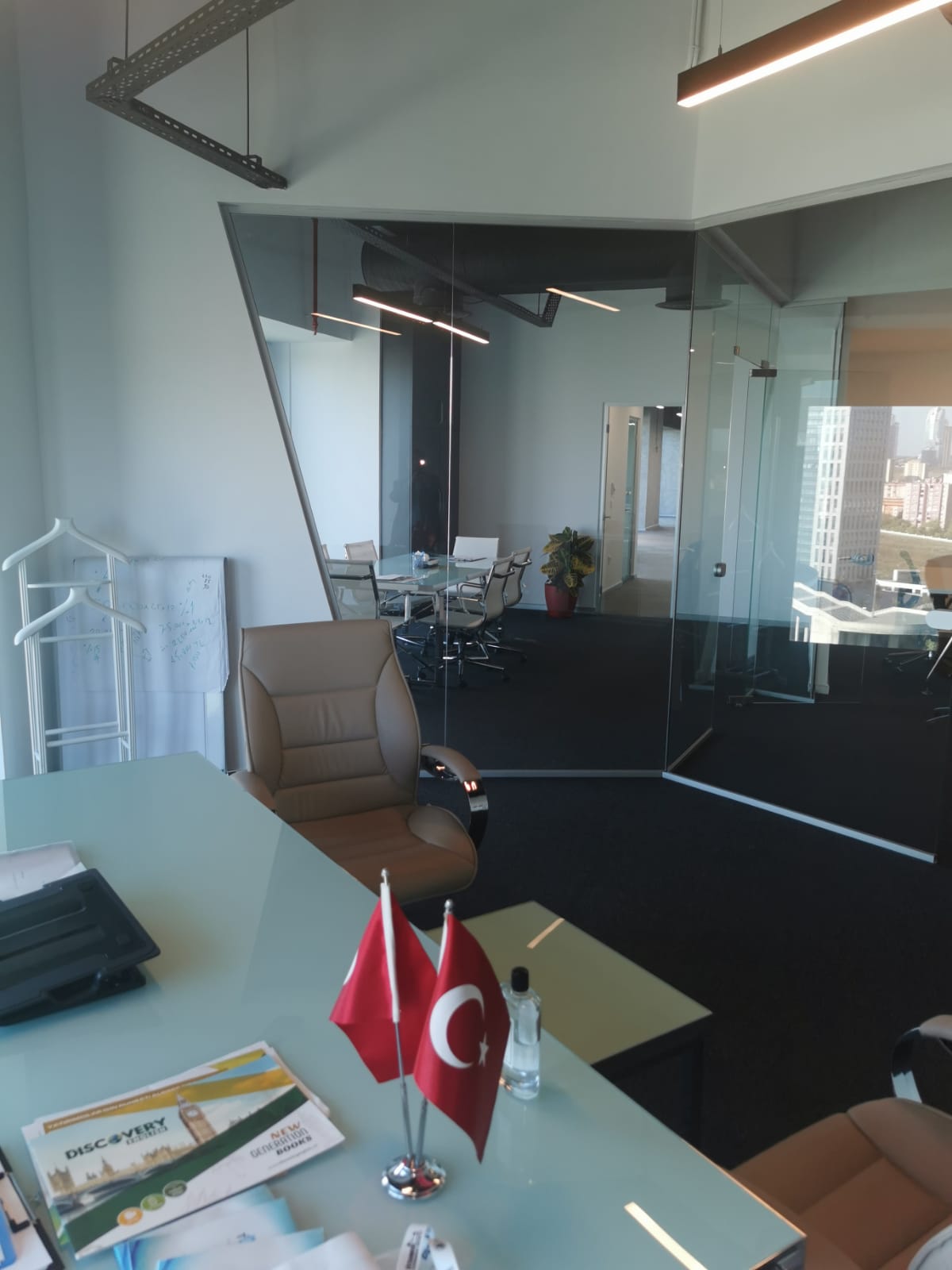 Fully Furnished Office in Sarıyer 135 m2 | Skyland Istanbul